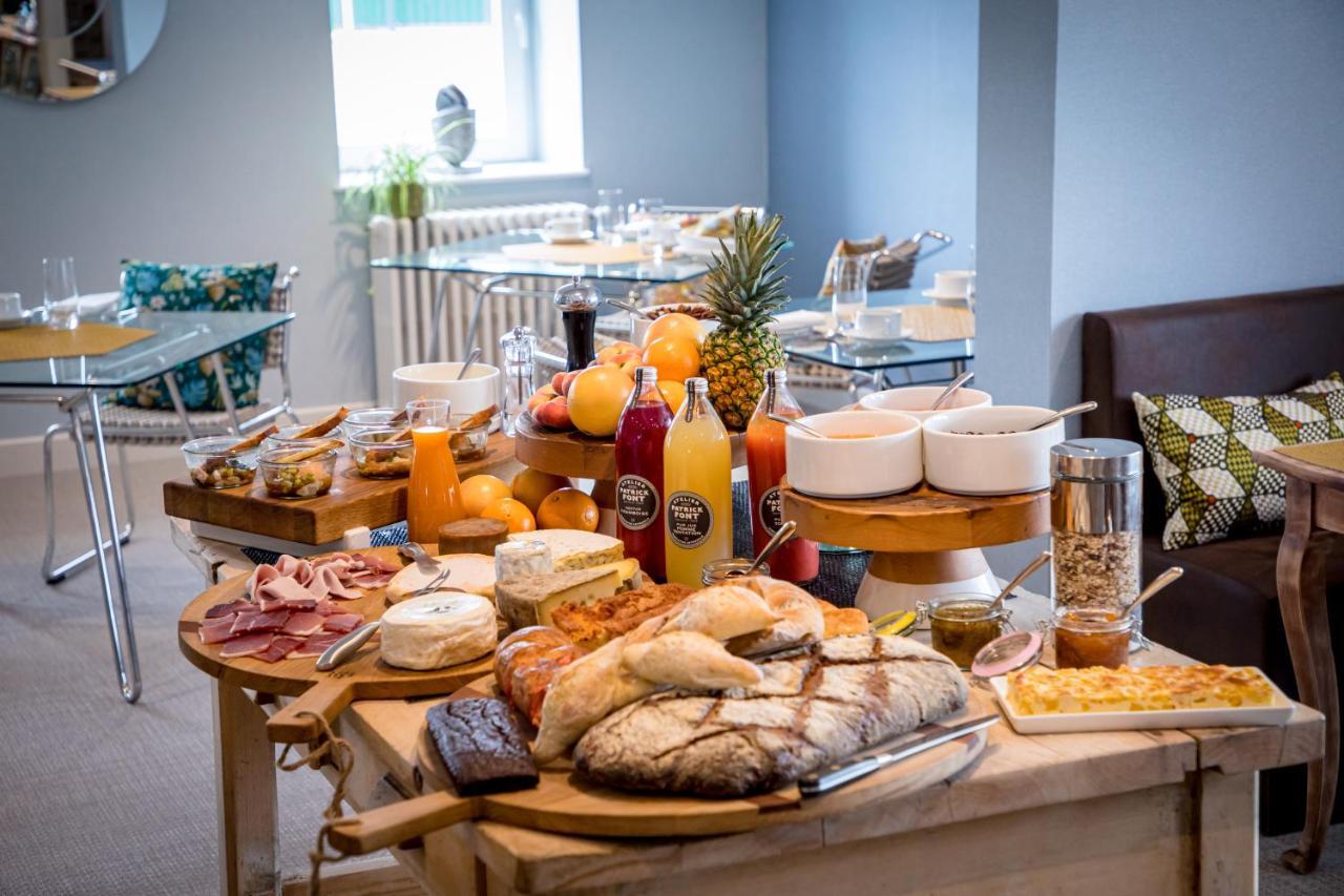 Hotel Restaurant Gastronomique La Huchette Replonges Bagian luar foto